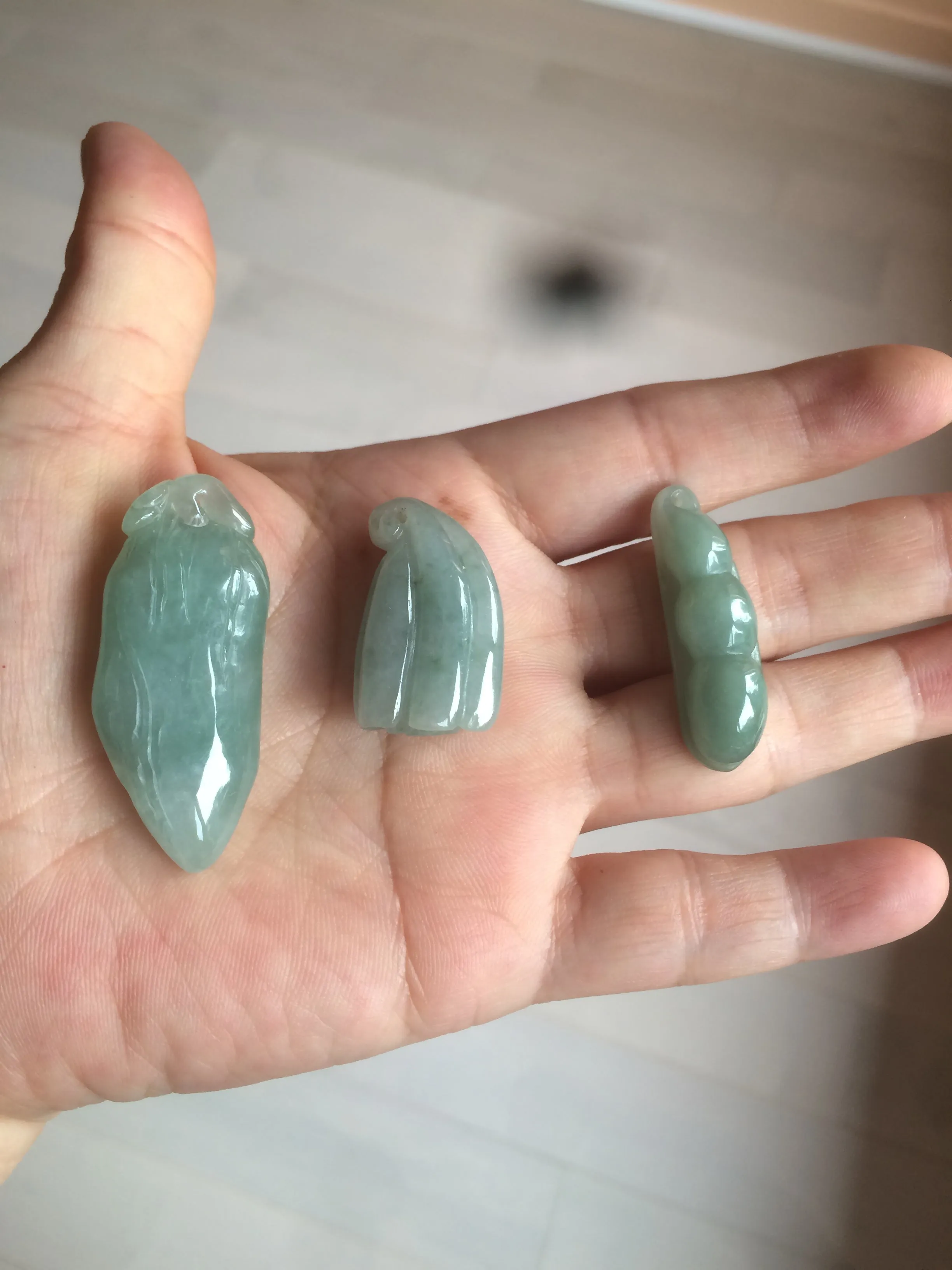 100% Natural type A dark green/gray Jadeite Jade bamboo shoot/lotus pod/Four Seasons Fortune Bean pendant AX31