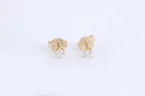 14k Yellow Gold 0.14tcw Diamond Stud Earrings (0.64g.)