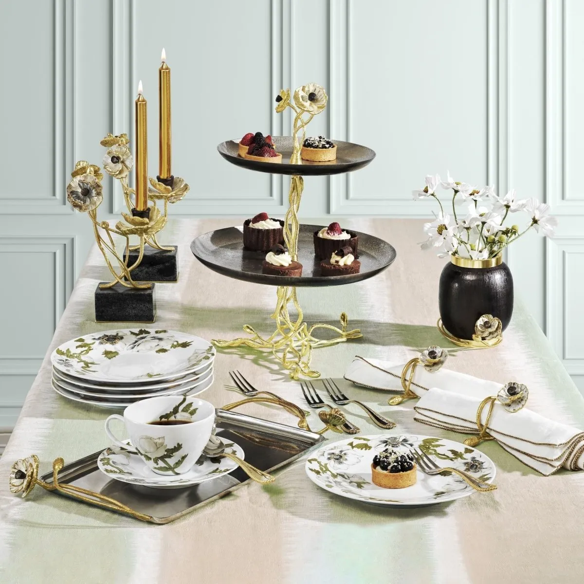 Anemone Dinnerware