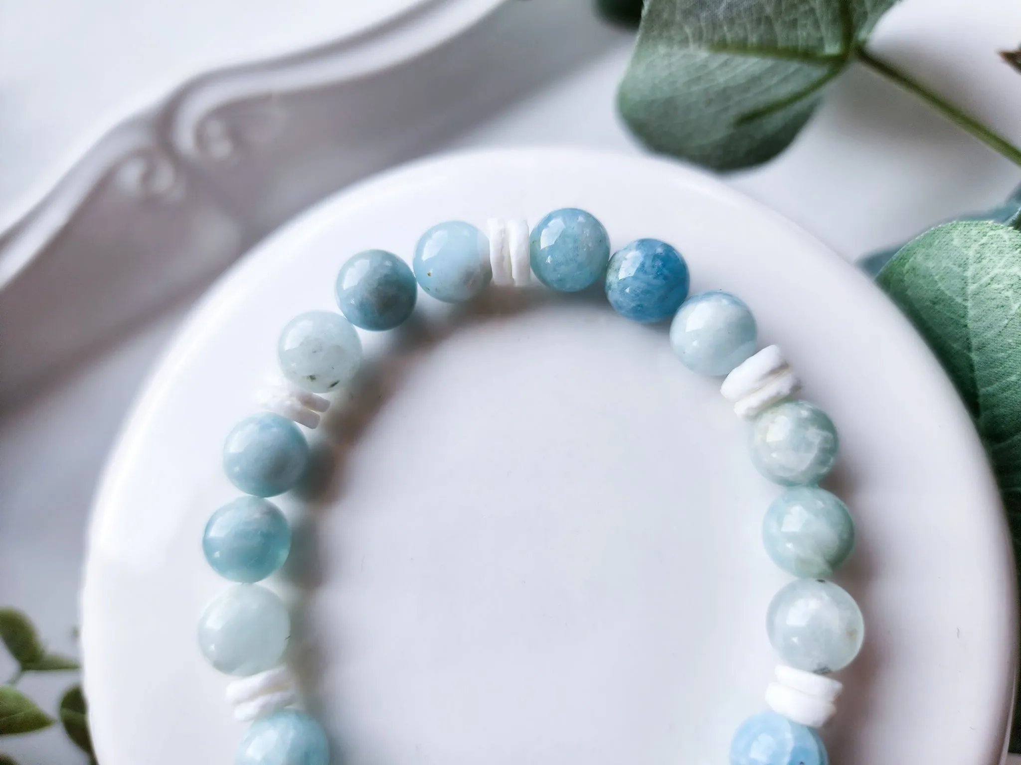 Aquamarine and Puka Shell Beaded Bracelet || Reiki Infused