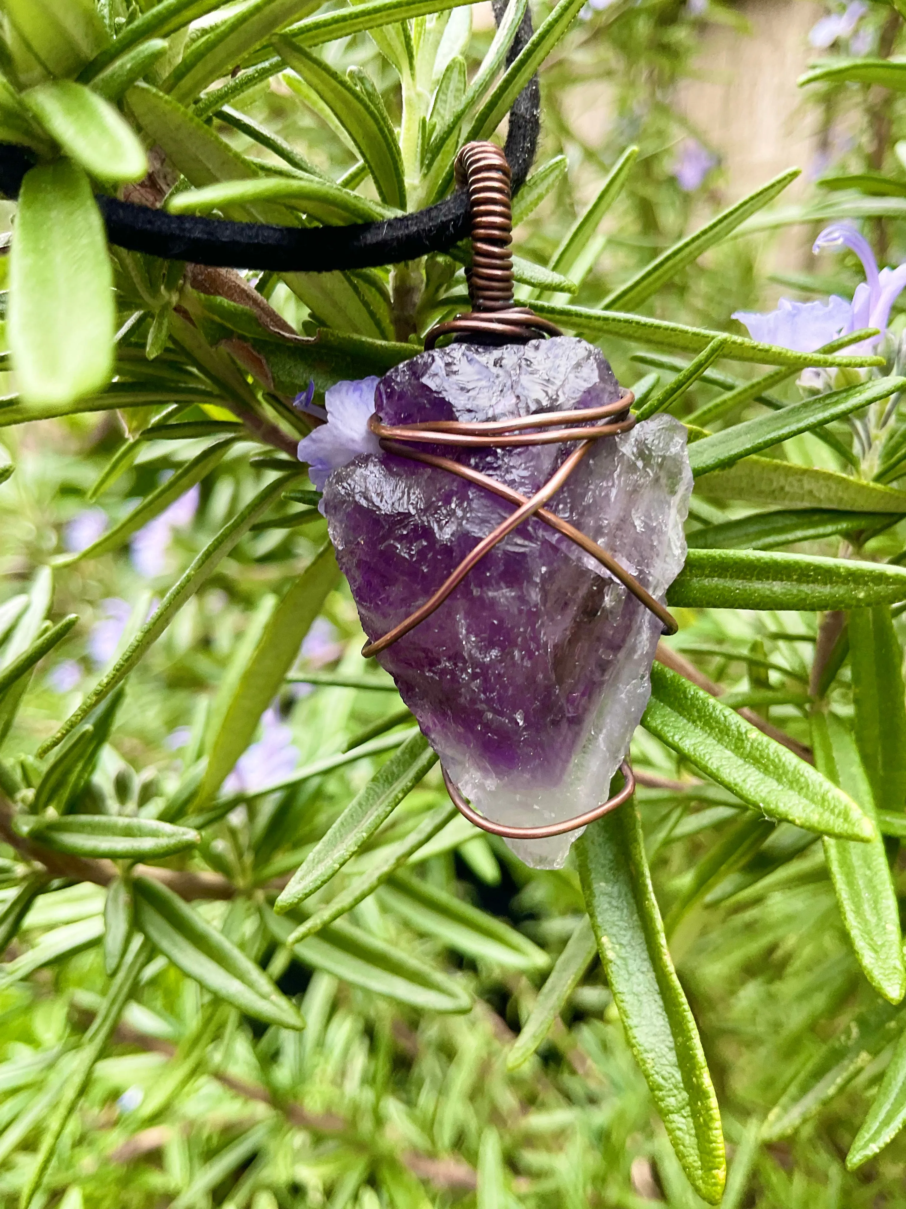 Chevron Amethyst Arrow Point