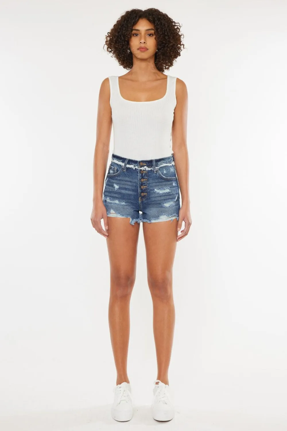 Kancan – Distressed-Jeansshorts mit Knopfleiste