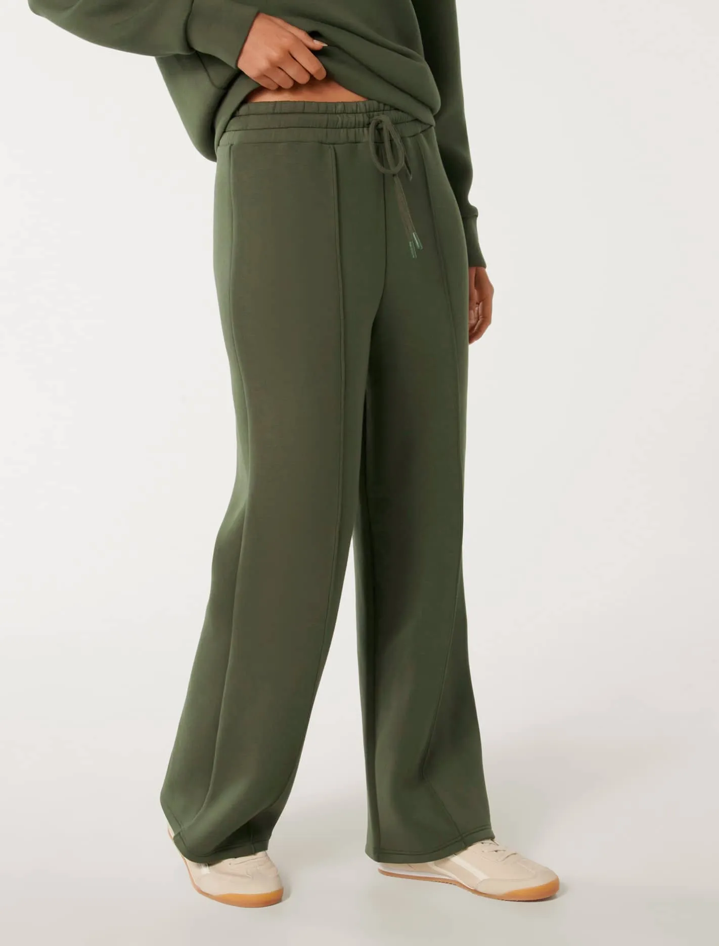 Tiana Wide Leg Sweatpants