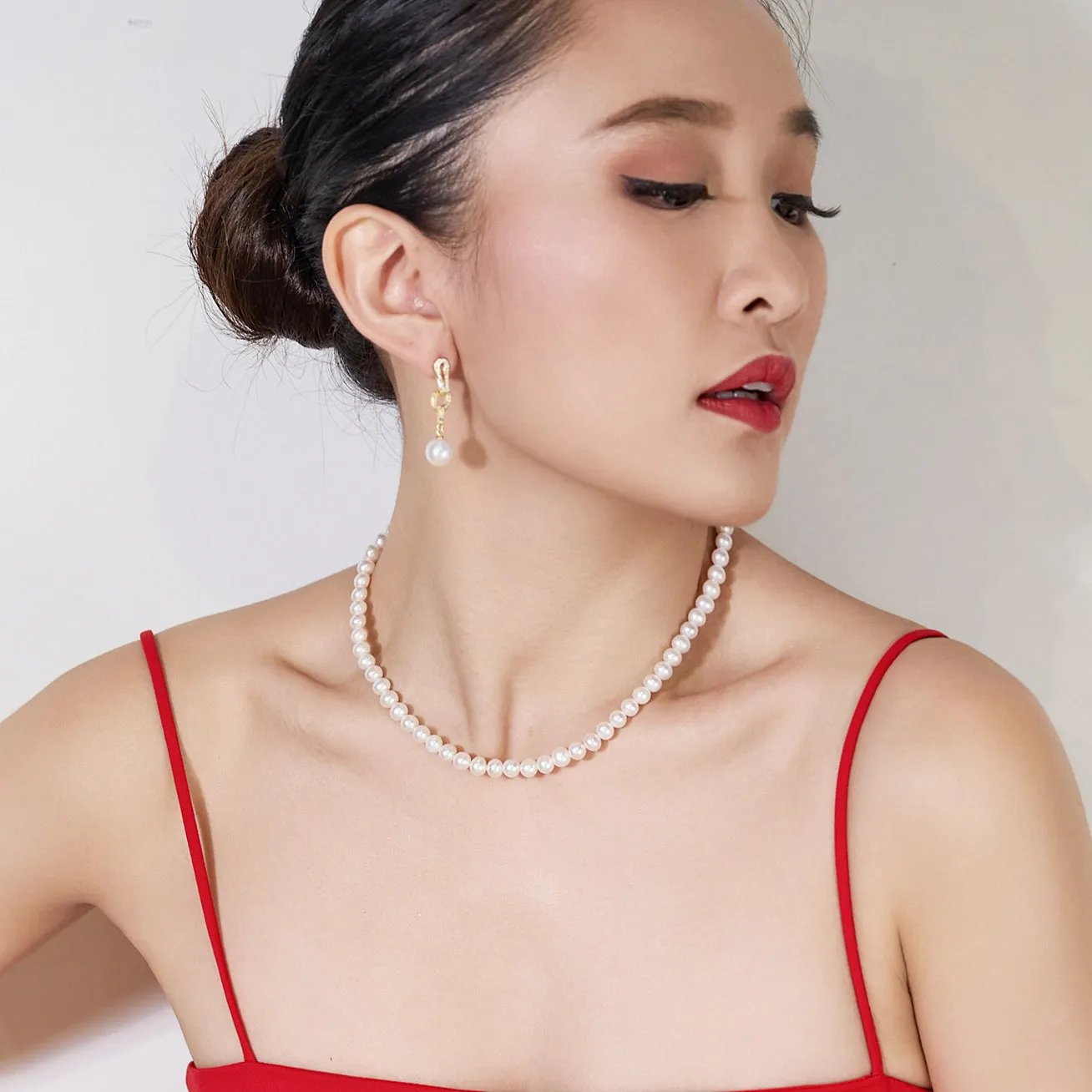 Top Lustre Multi-Style Necklace and Bracelet with Chinese New Year Lucky Red Jewelry Bag Set WS00110