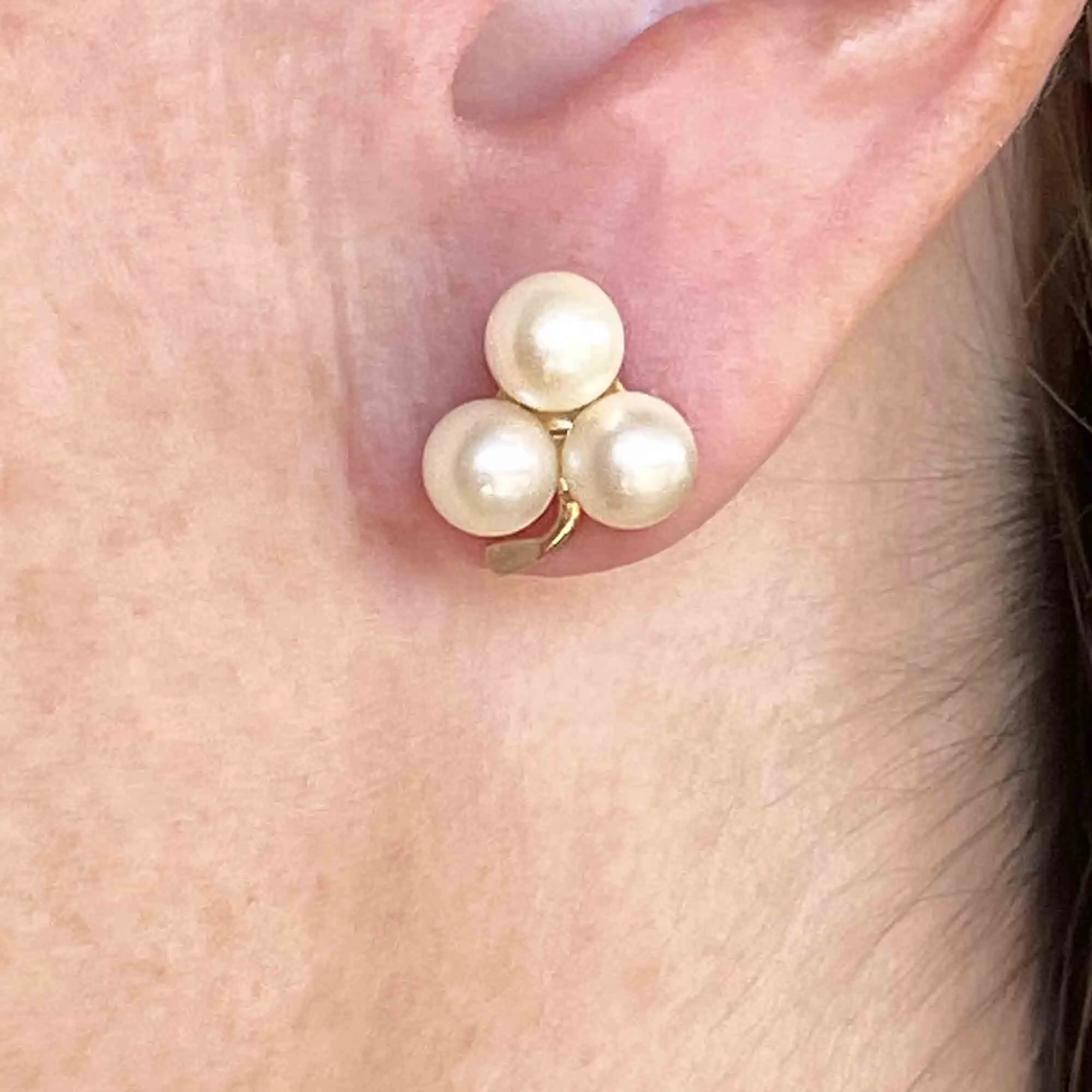 Vintage 14K Gold Pearl Clover Stud Earrings