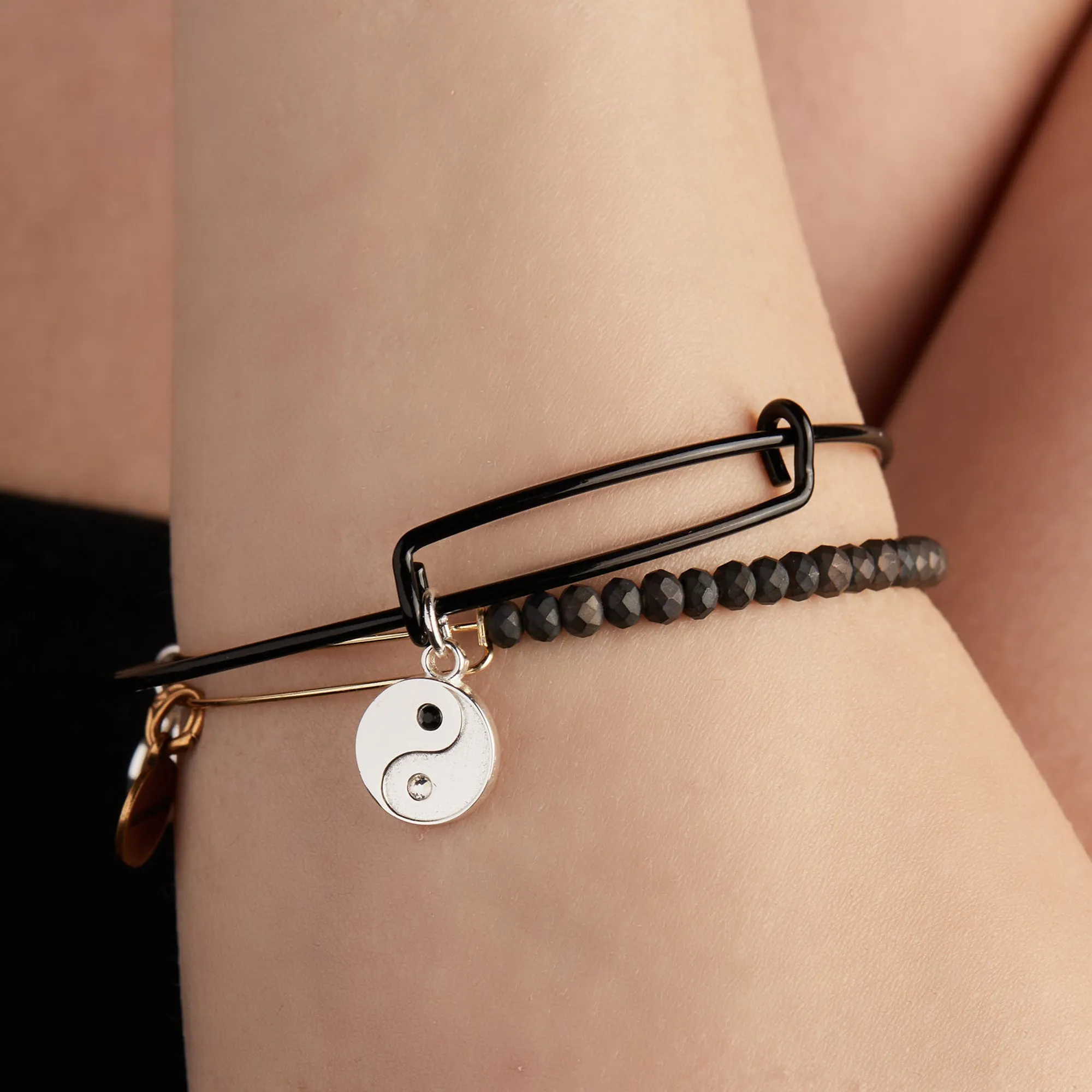 Yin Yang Charm Bangle Bracelet, Black